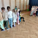 Grupa IV - Przeciąganie liny przez dzieci
